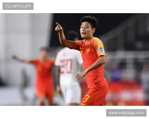 中国U15少年足球队迎战菲律宾队力争胜利展现青春风采